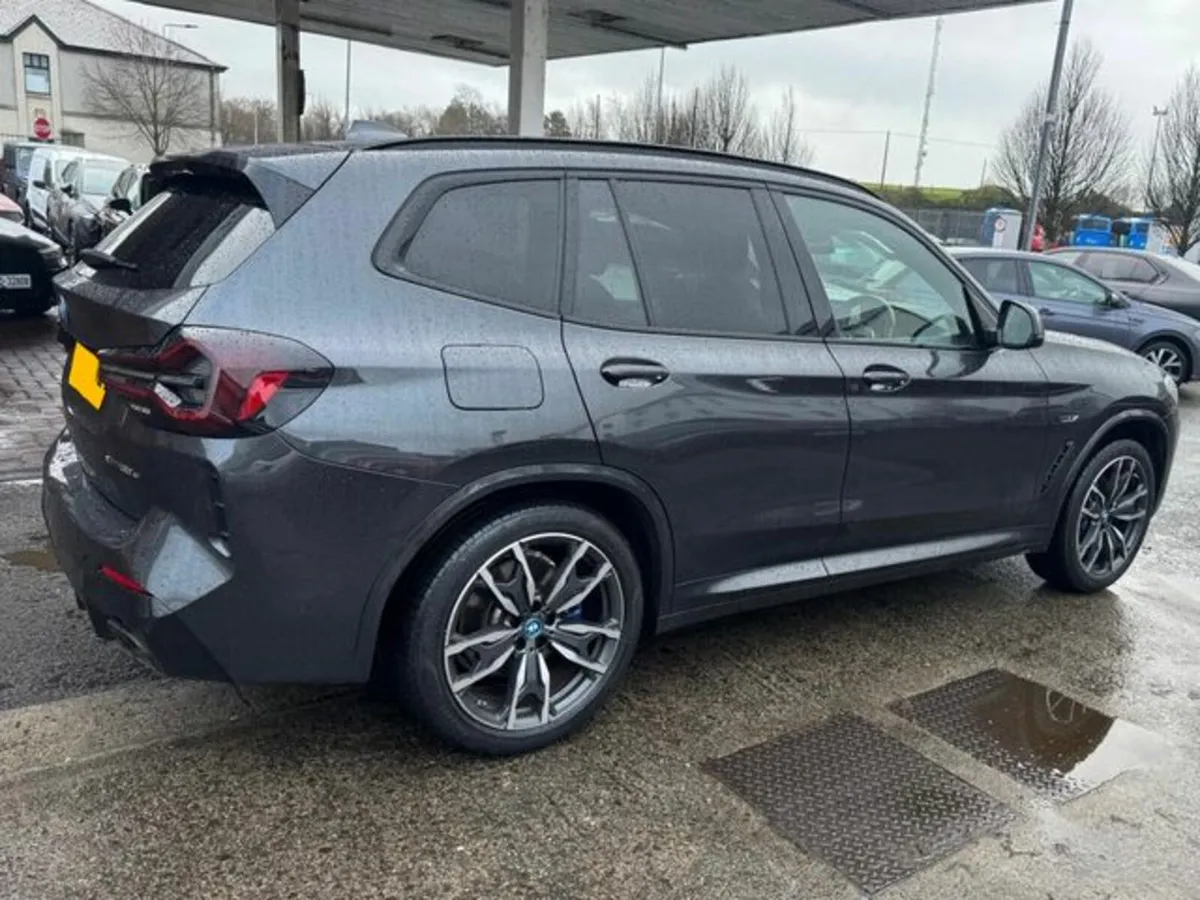BMW X3 XDRIVE30E M SPORT - Image 3