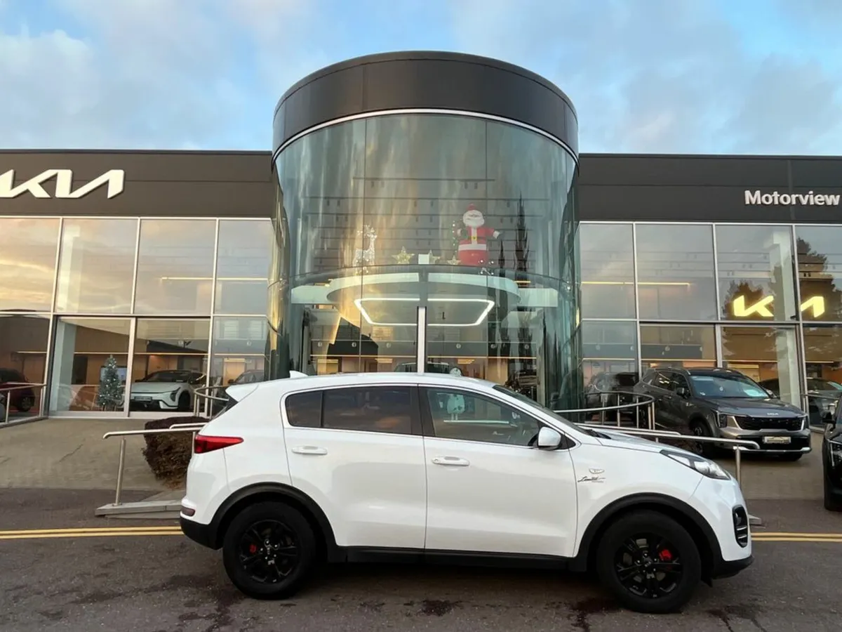 Kia Sportage 1 ISG 114BHP 5DR Black alloys, Blueto - Image 1
