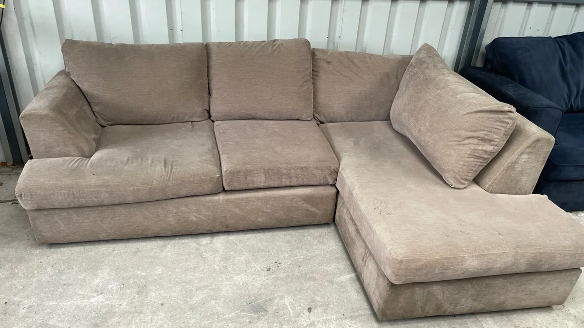 Beige corner sofa - Image 1