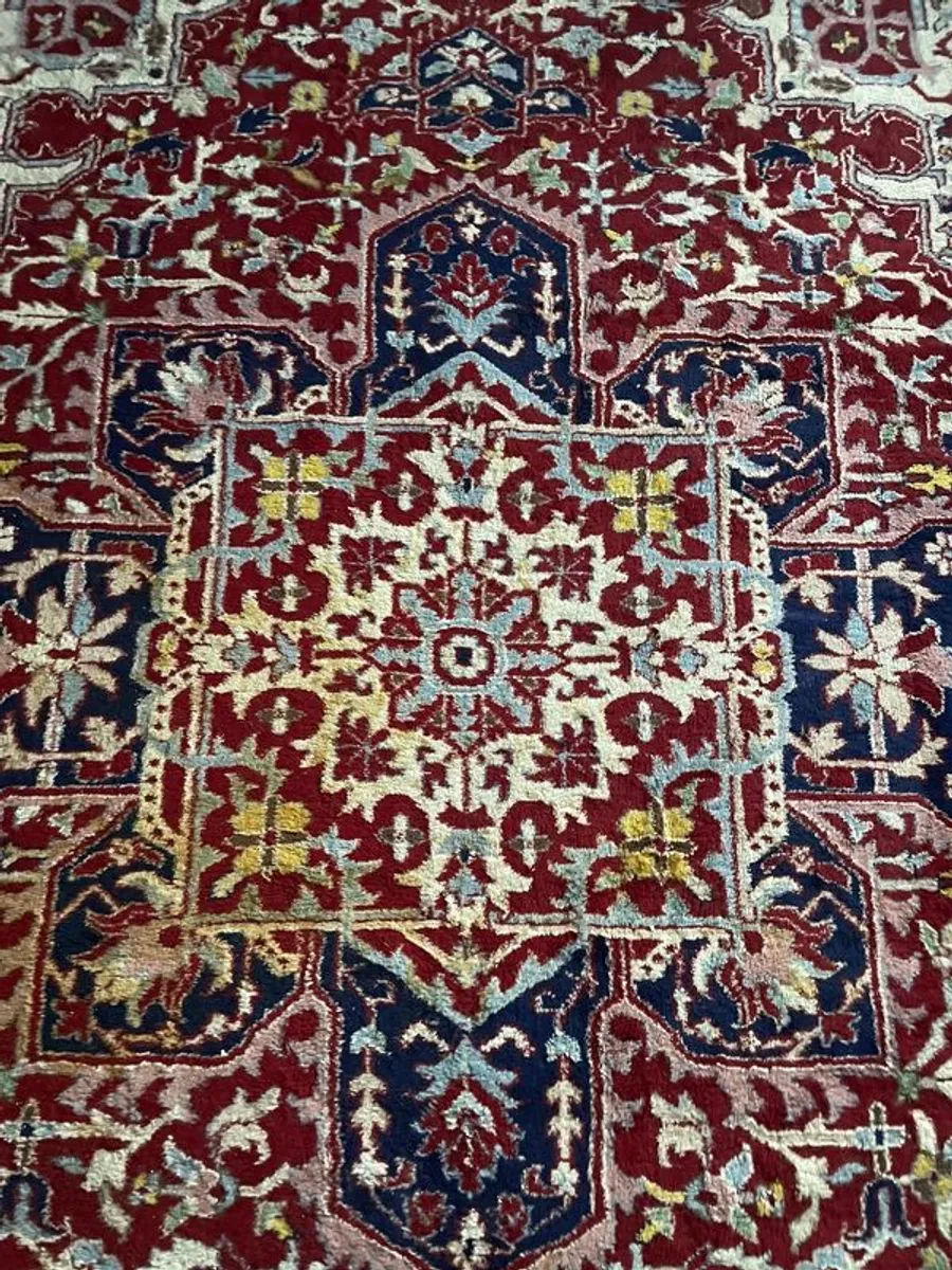 Vintage very large hand knotted rug from India Mashad - Image 2