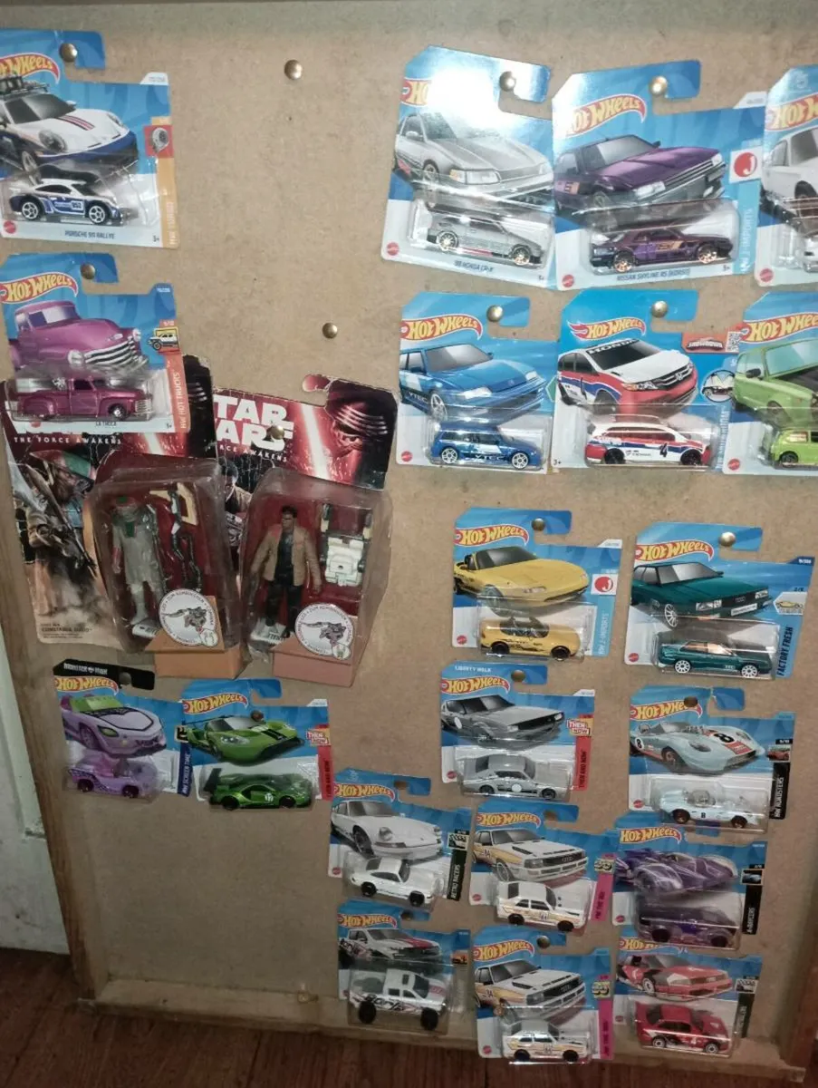 HOT WHEELS DIE-CAST MODLES BY MATTELE €3 EACH - Image 2