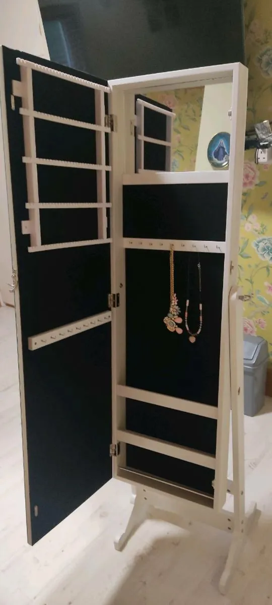 Mirror with jewellery storage - Image 3