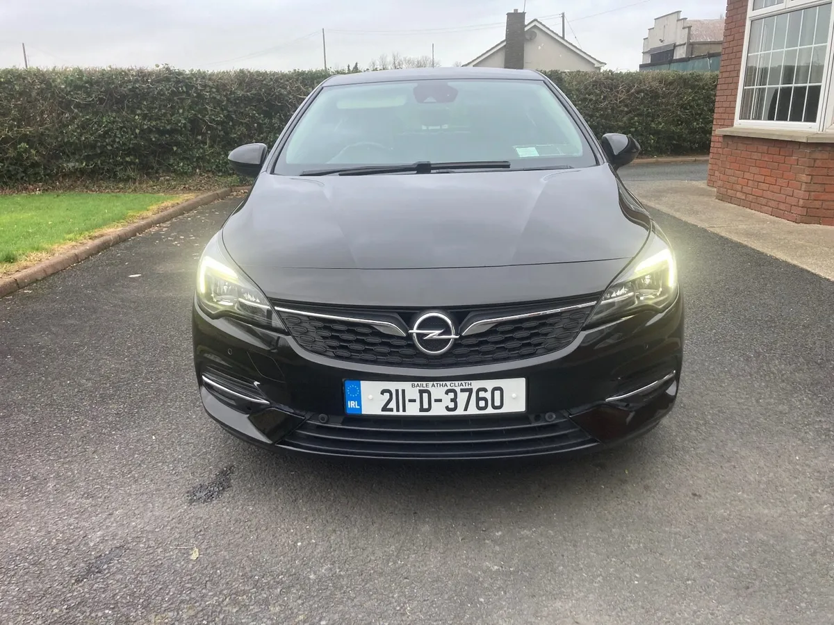 Opel Astra 2021 - Image 3