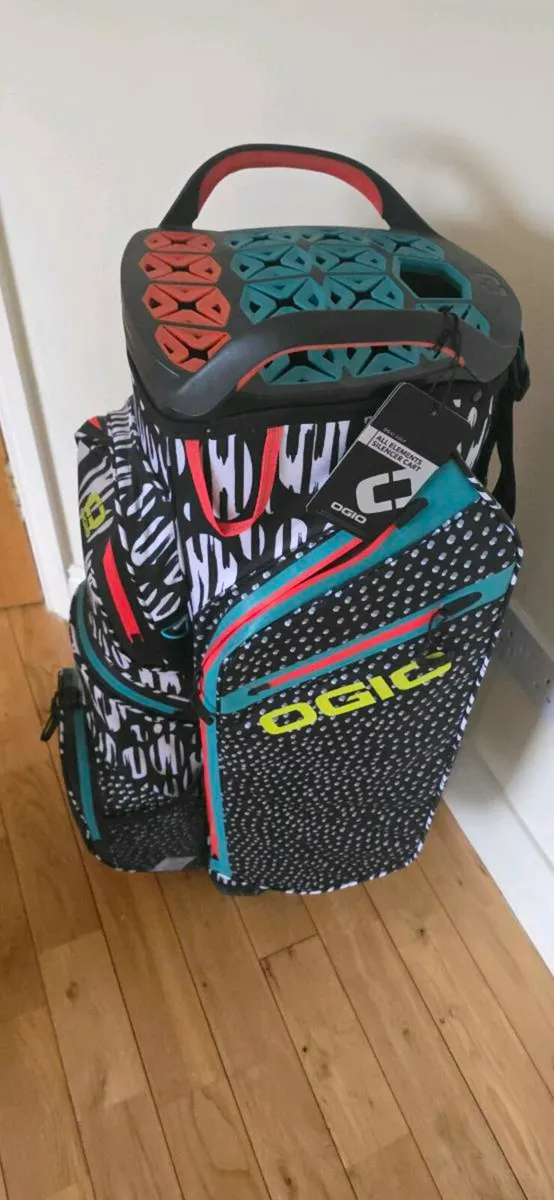 OGIO waterproof cart bag - Image 3