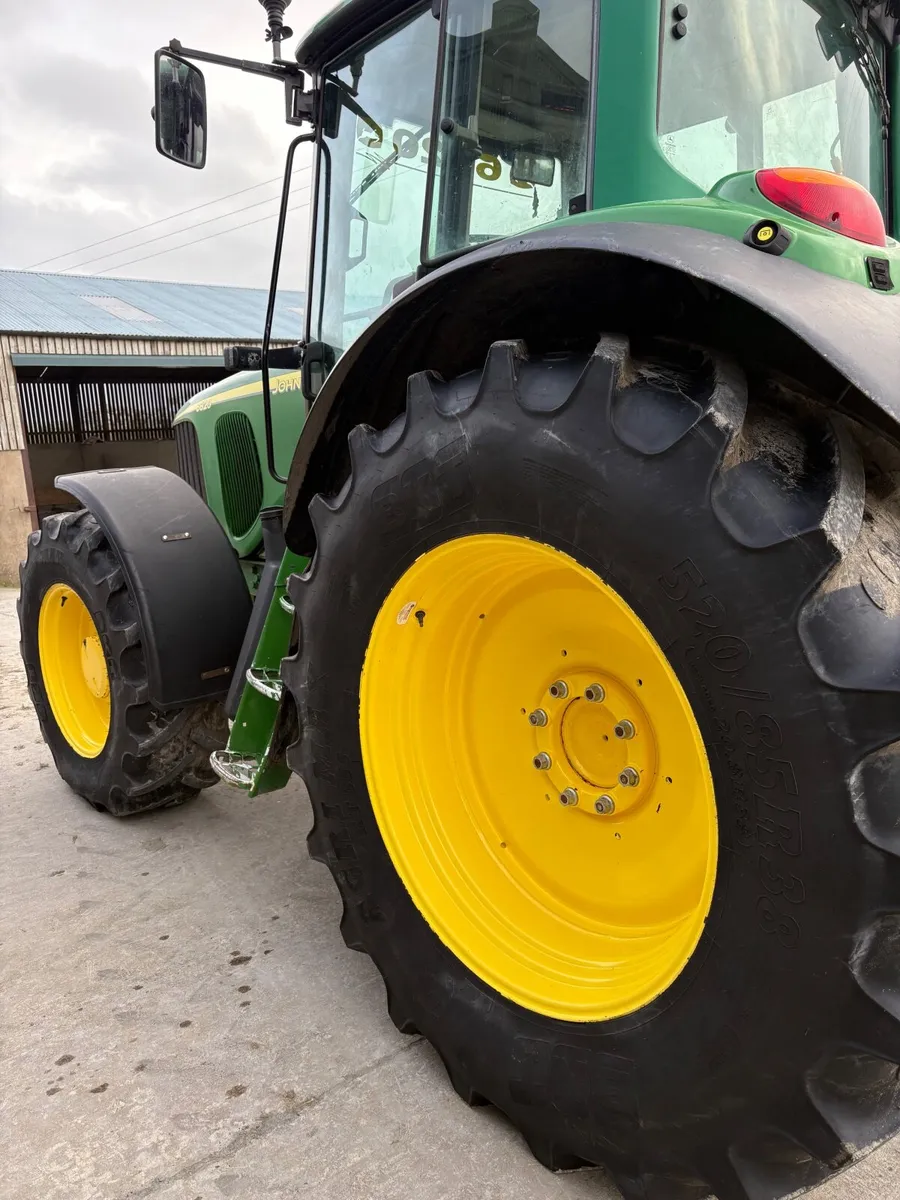 John Deere 6820 - Image 3