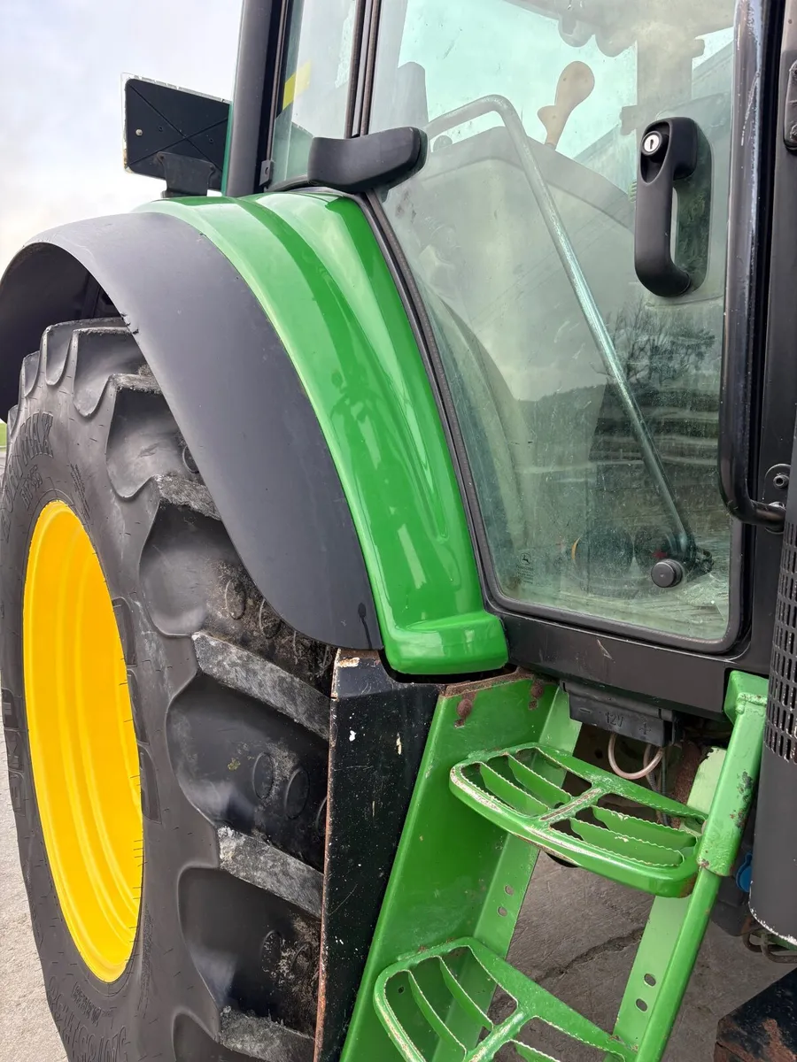 John Deere 6820 - Image 4