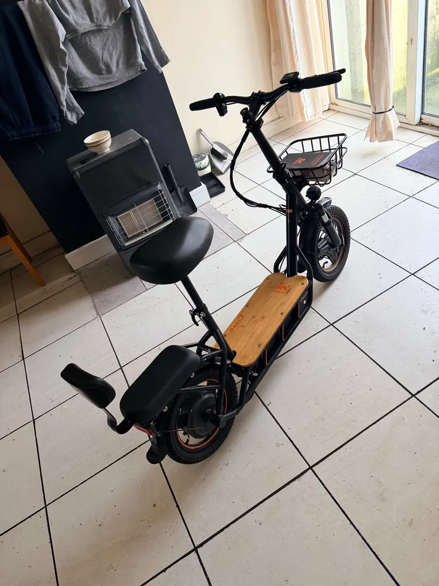 Electric scooter - Image 1