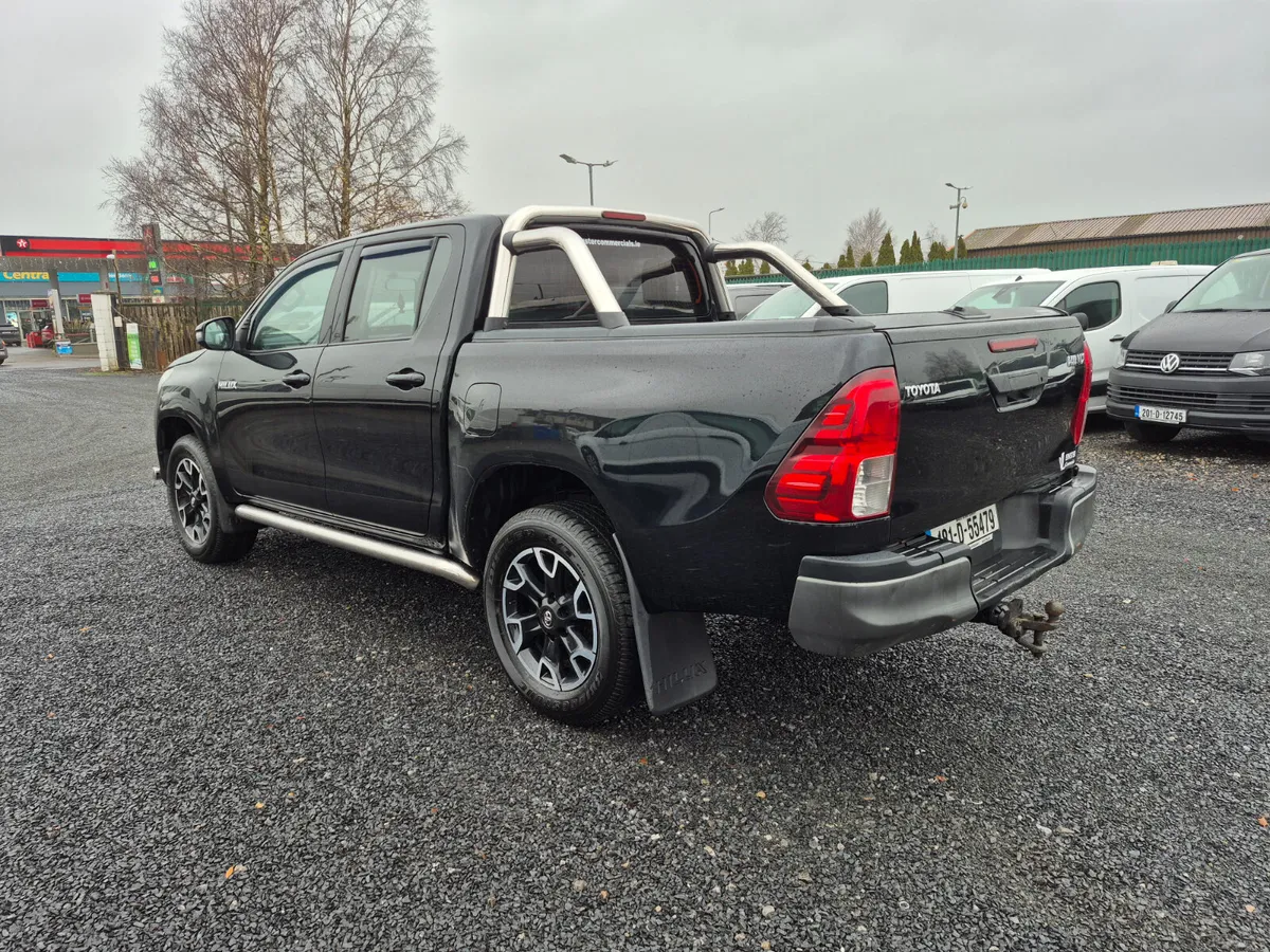 TOYOTA HILUX NO VAT - Image 4