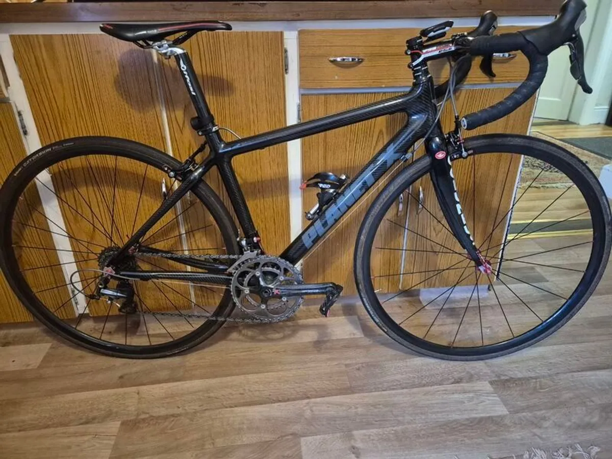 Immaculate Professional Weight Road Racing Machine - Image 1