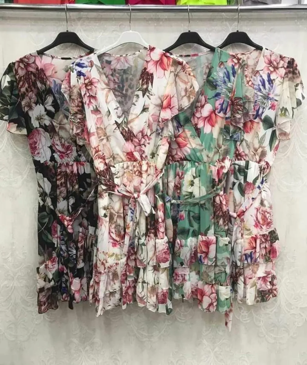 Floral dress, envelope with frills - Image 4