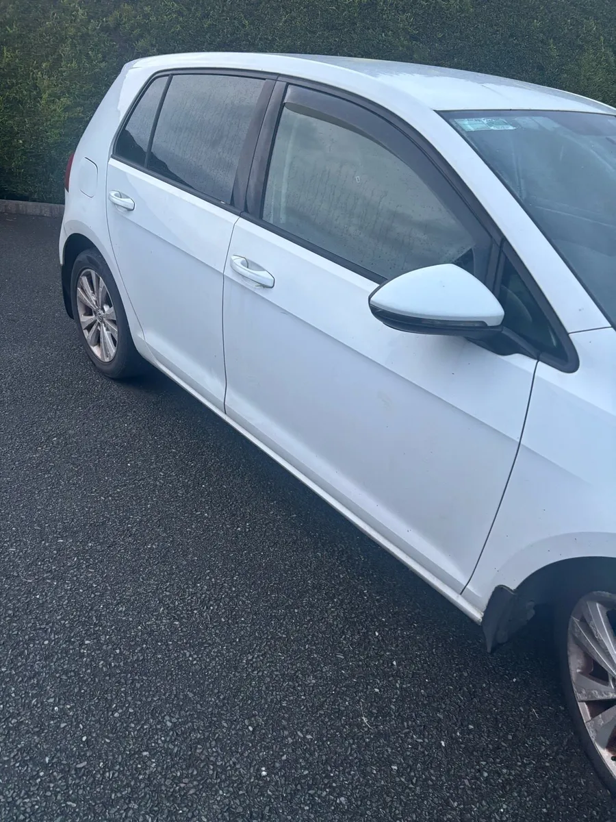 2013 Volkswagen Golf - Image 3