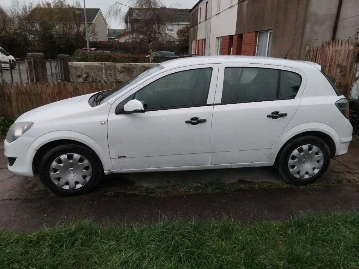09 Vauxhall astra 1.7 diesel - Image 2