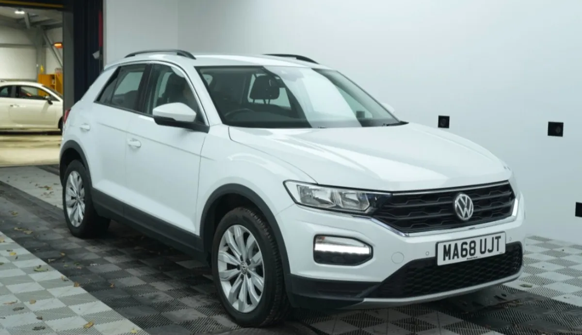 SEPT 2018 VOLKSWAGEN T-ROC SE 1.6 TDI - Image 1