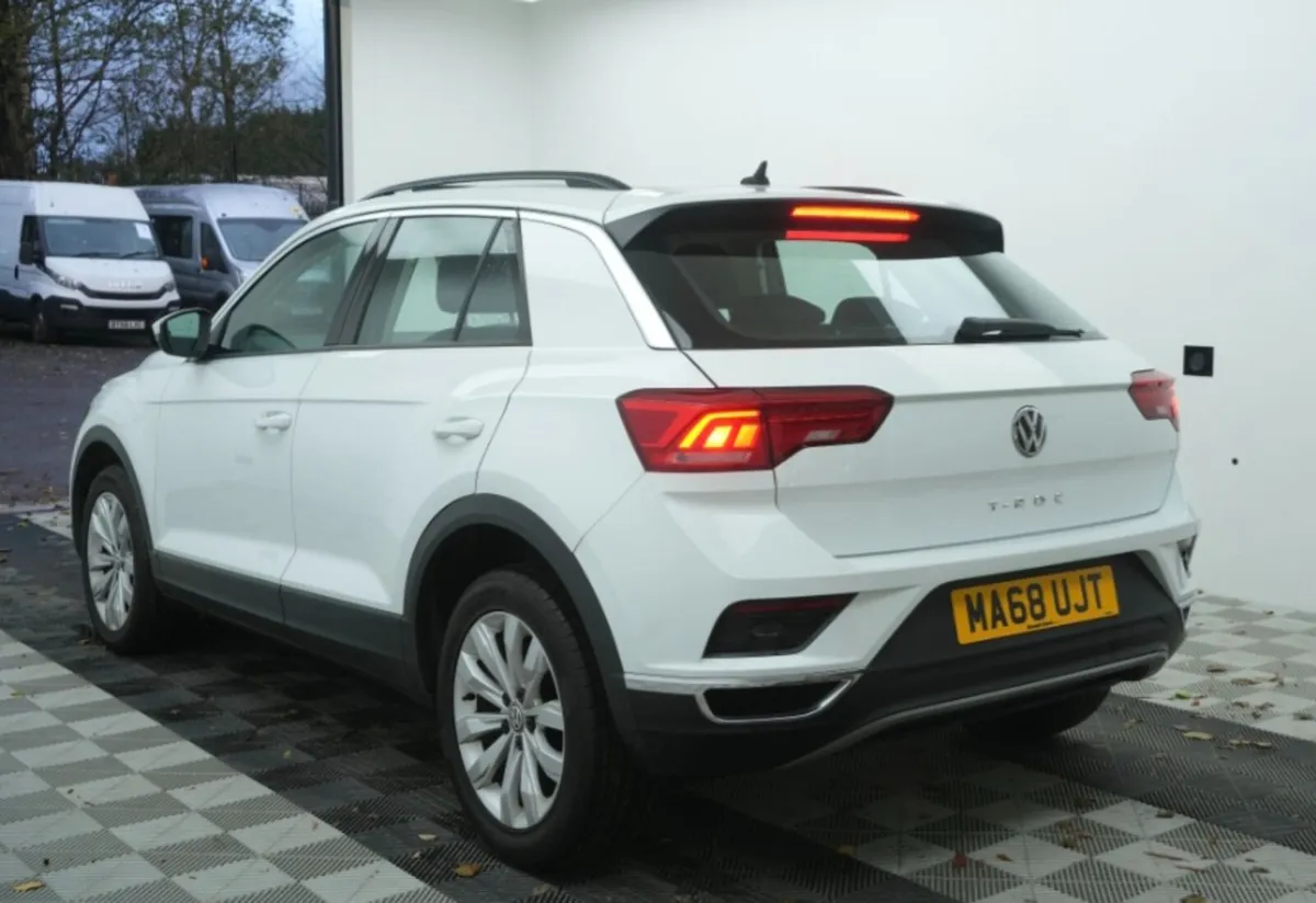 SEPT 2018 VOLKSWAGEN T-ROC SE 1.6 TDI - Image 3