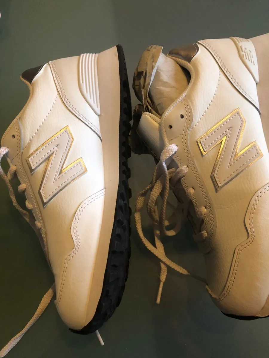 New Balance Trainers - Image 2