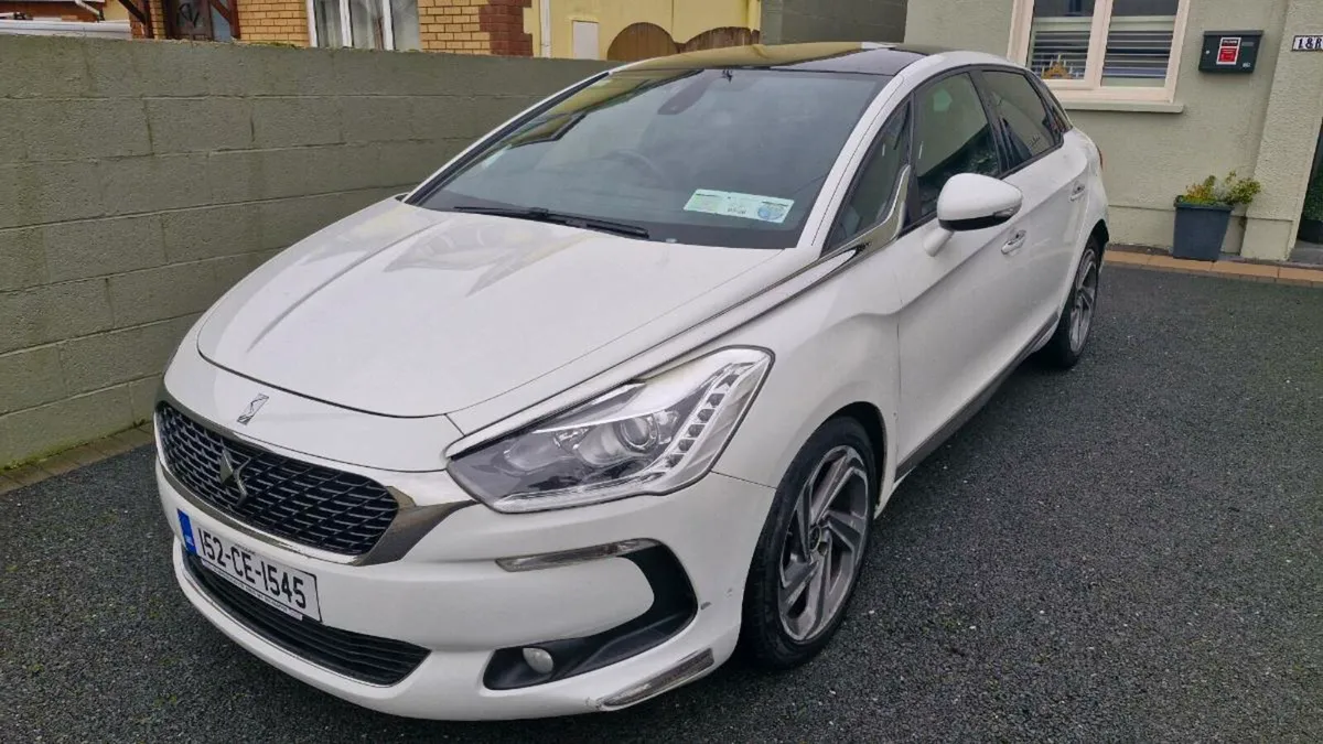 152 Citreon DS5, 2.0 Diesel Automatic - Image 2