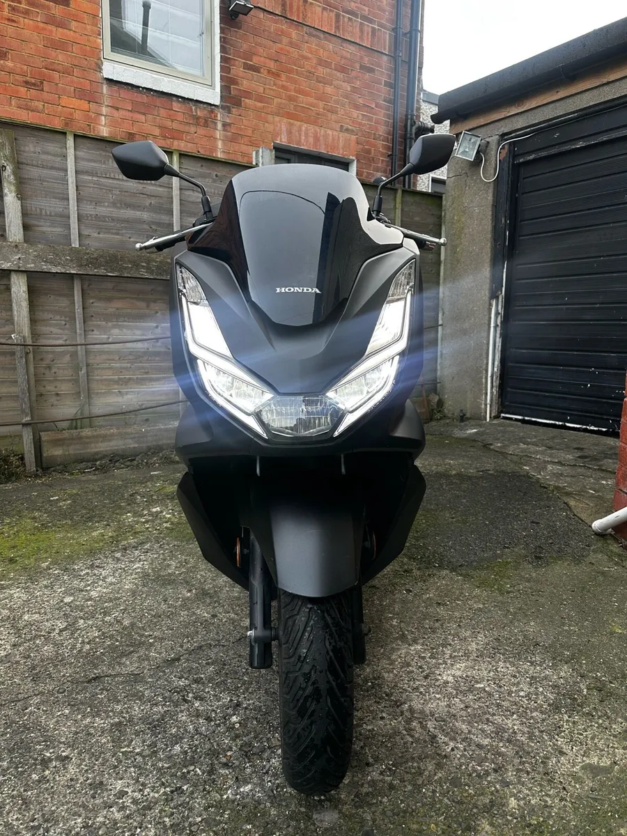 Honda PCX 125cc - Image 1