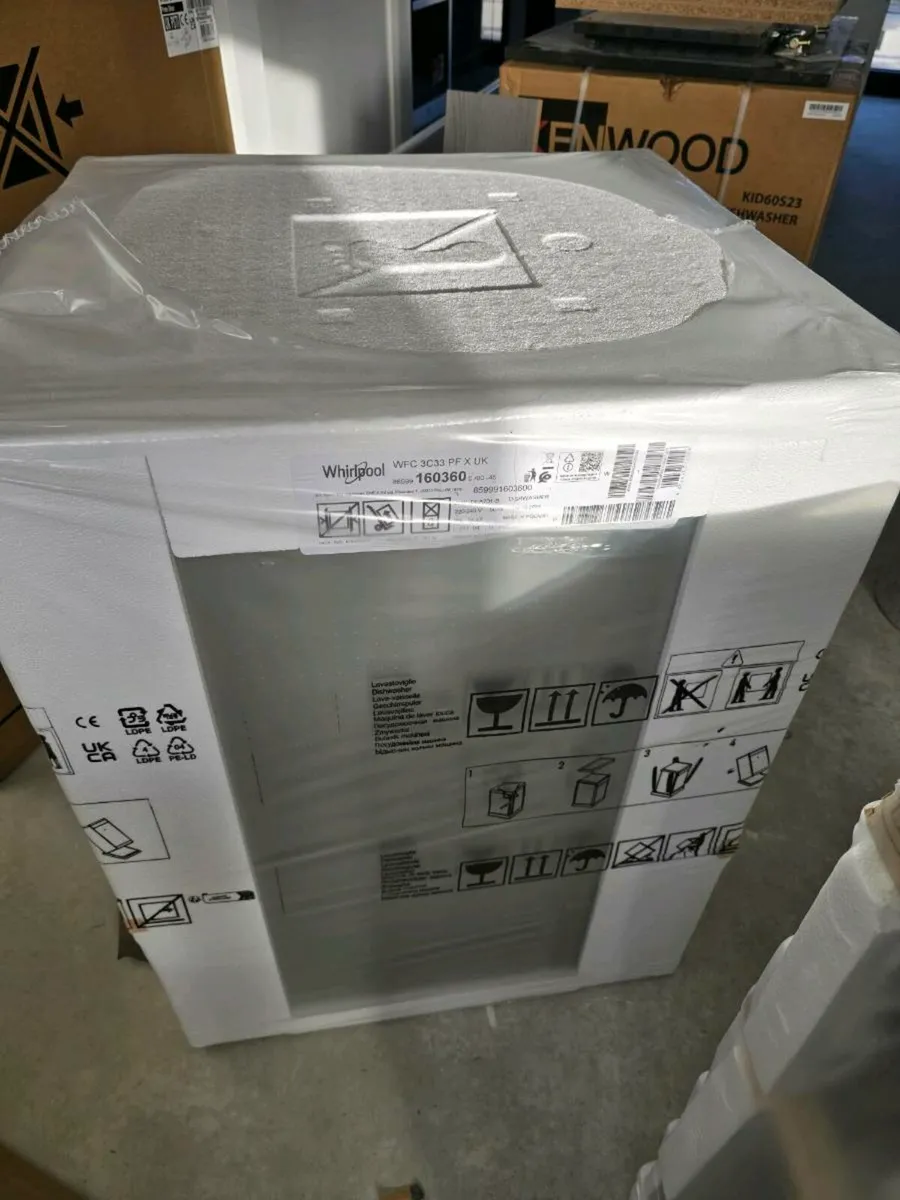 Whirlpool dishwasher - Image 1