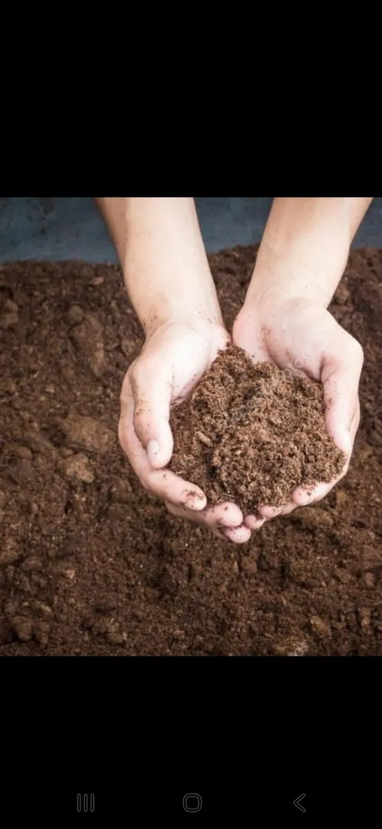 COMPOST TOPSOIL BARK MULCH GRAB HIRE CLEAN UP JOBS - Image 3