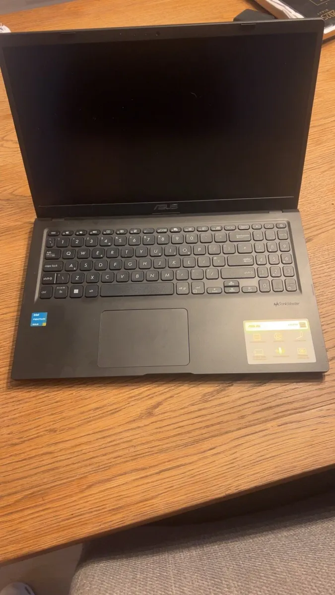Asus Vivobook Laptop - Image 1
