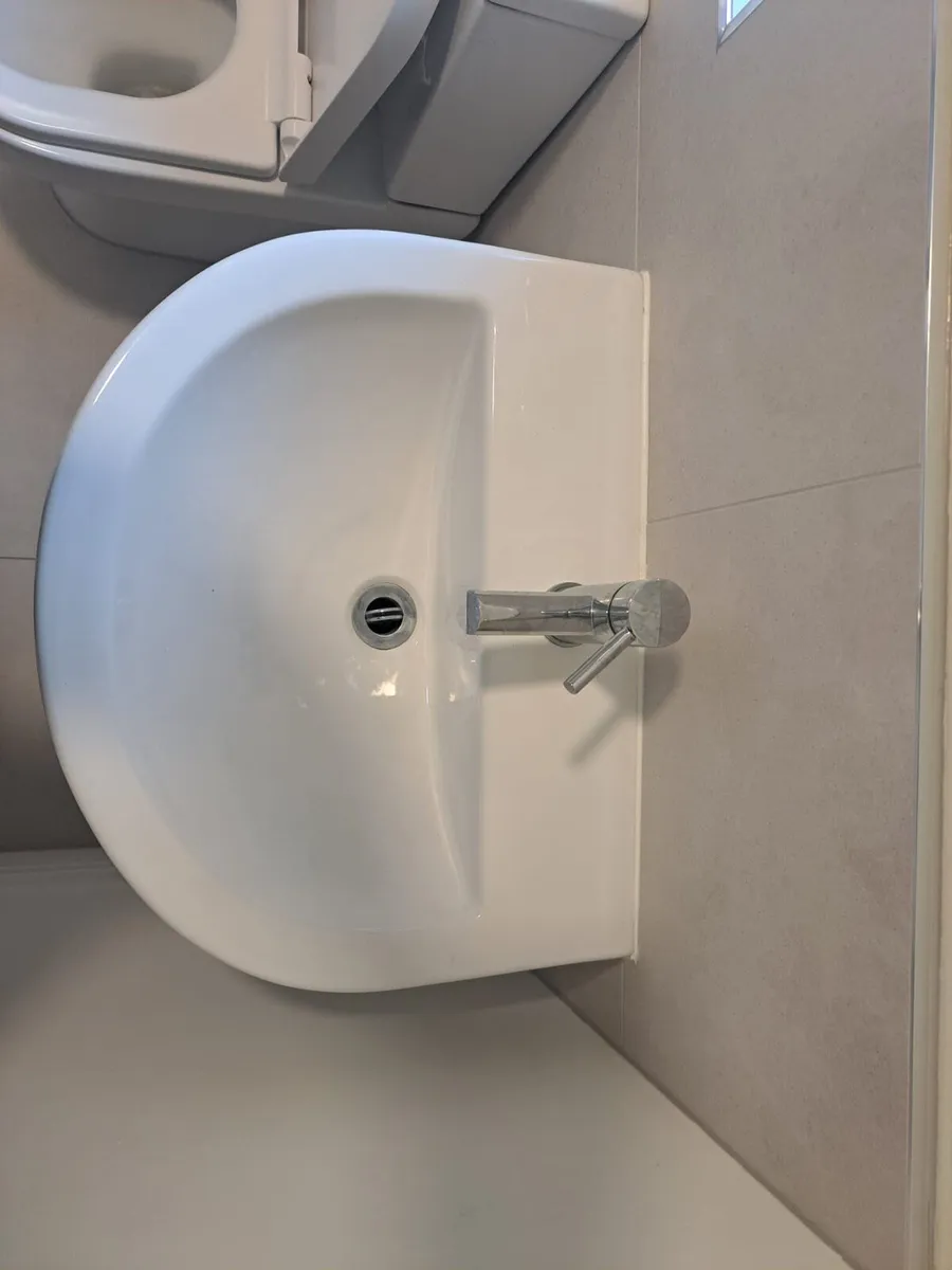 Bathroom Sink - Image 3