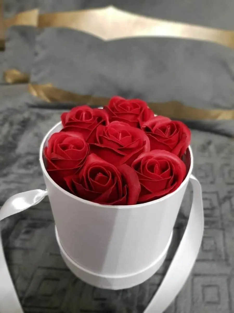 Flower box red,white - Image 3