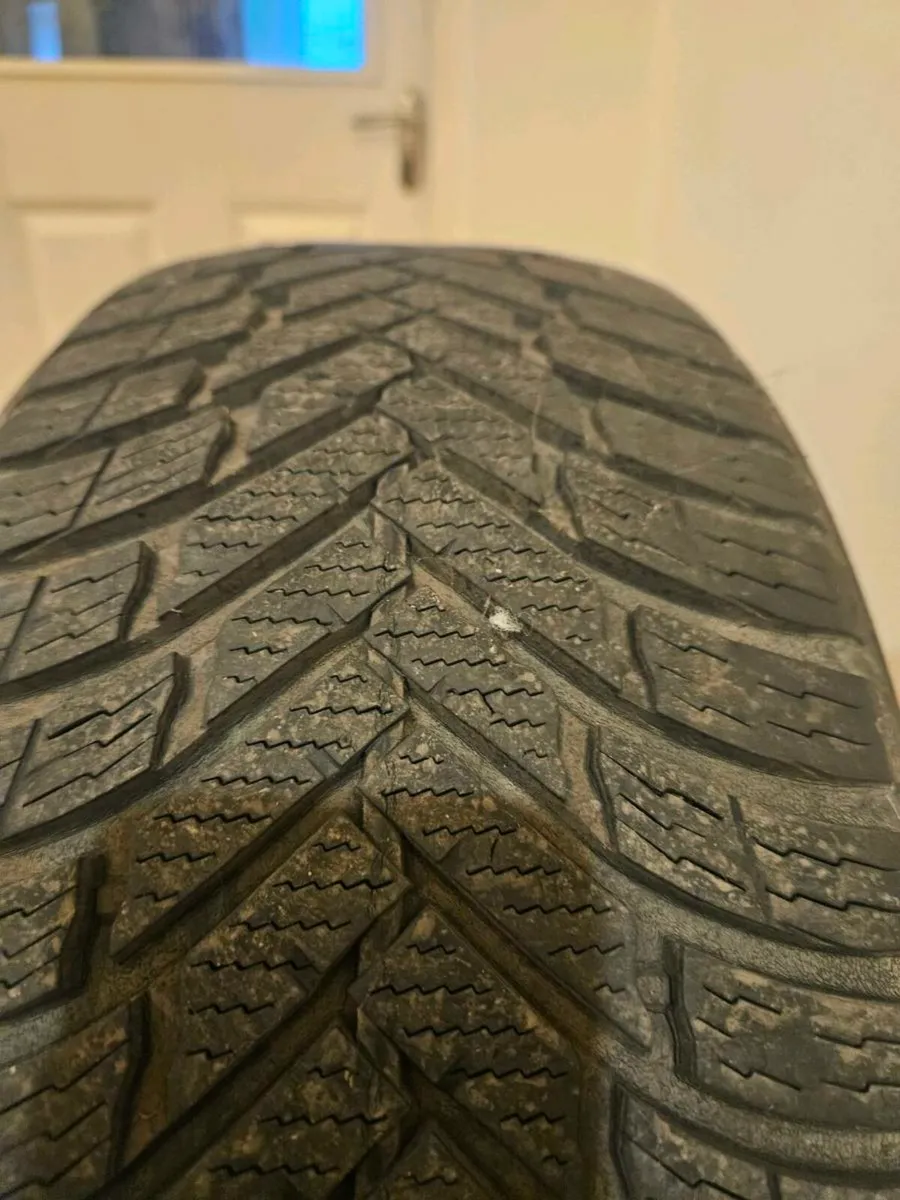 2 Tyres  215/50/r17 - Image 4