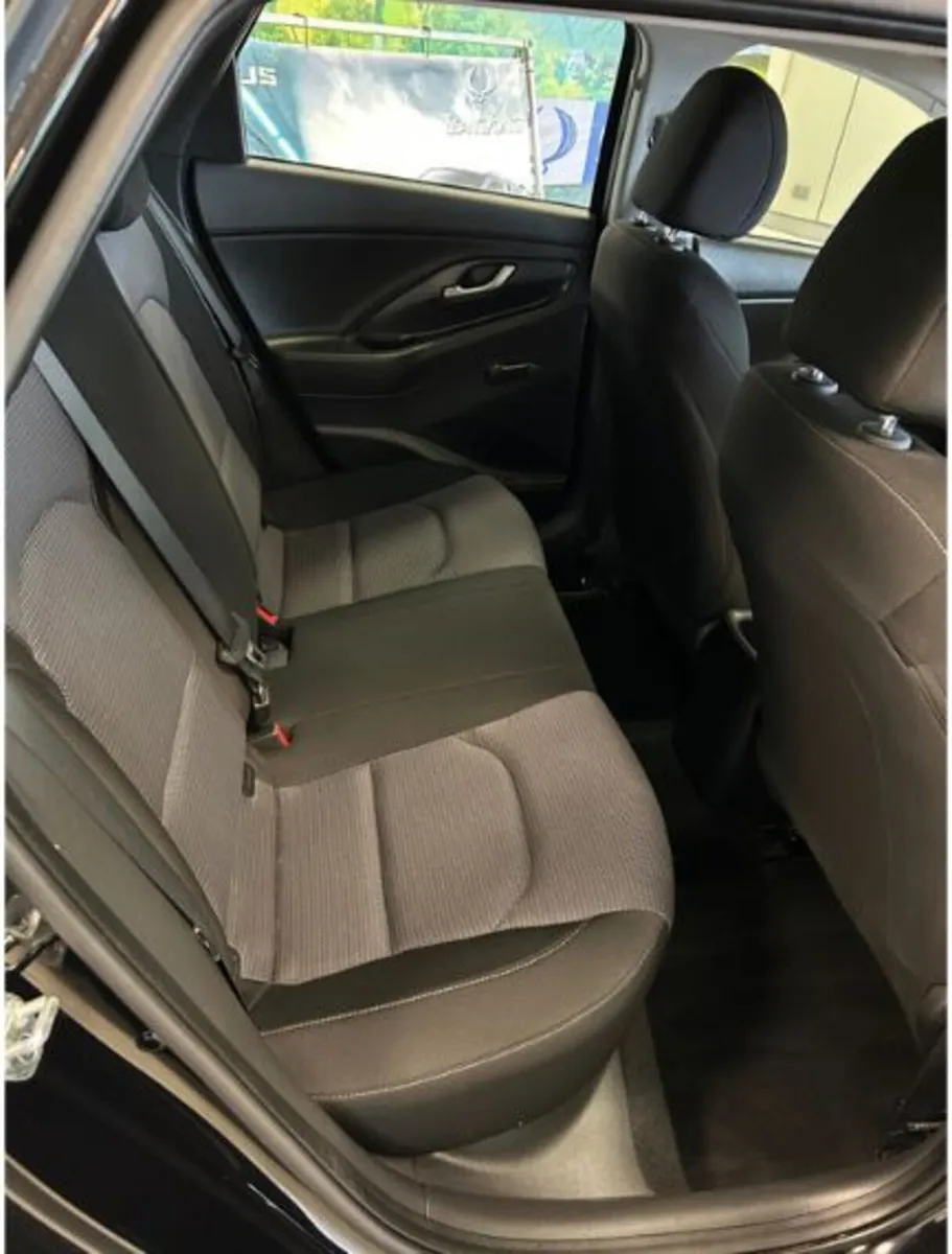Hyundai i30 2018 - Image 4