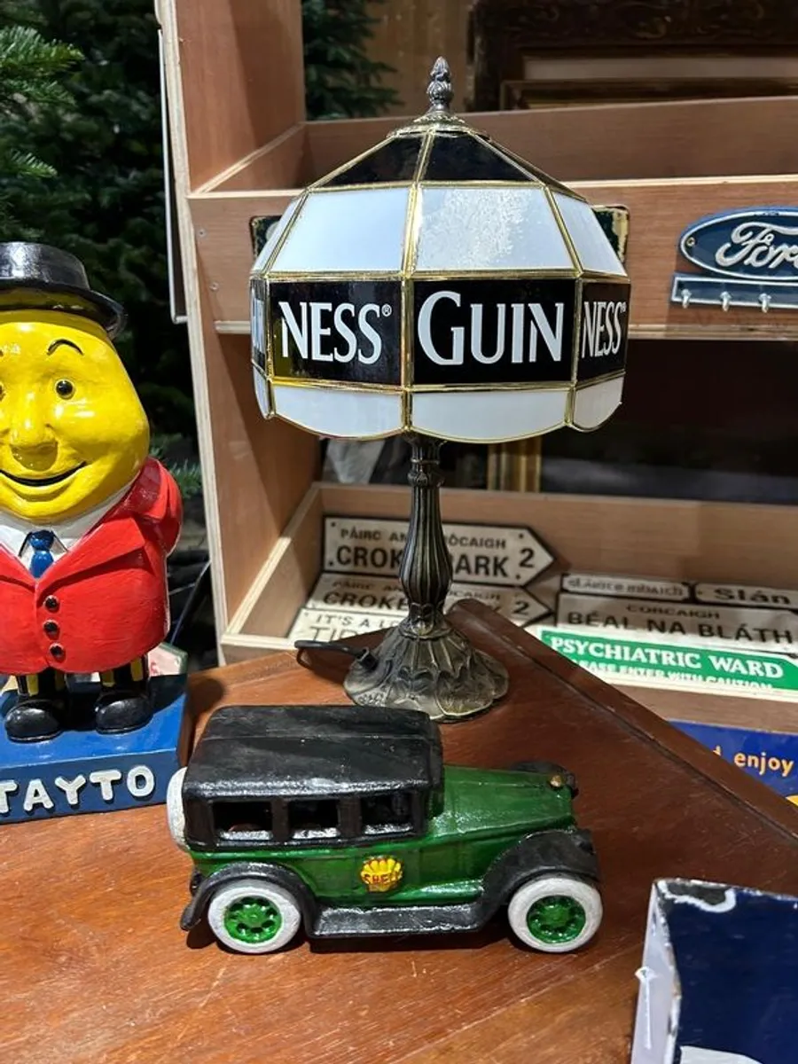Guinness lamp & much more - Image 1