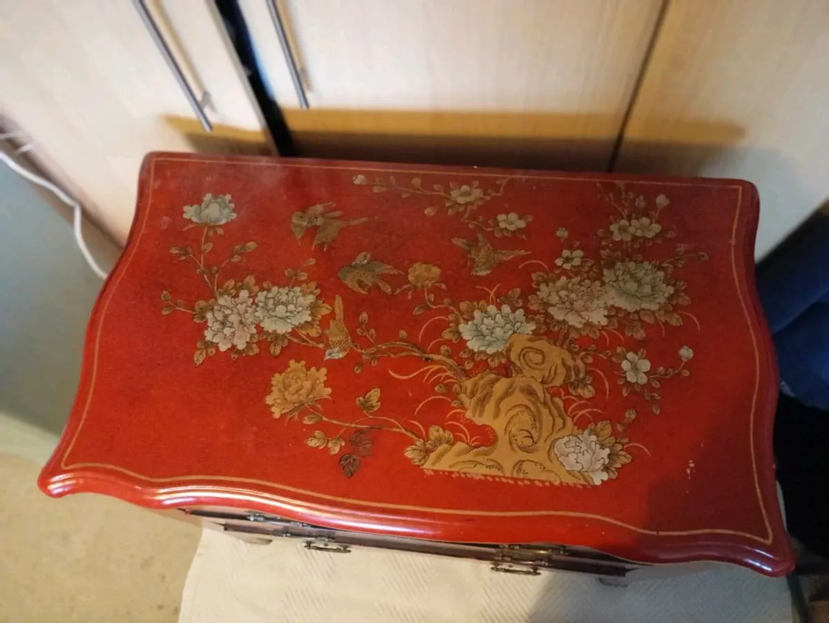 Chest of Drawers - Image 2