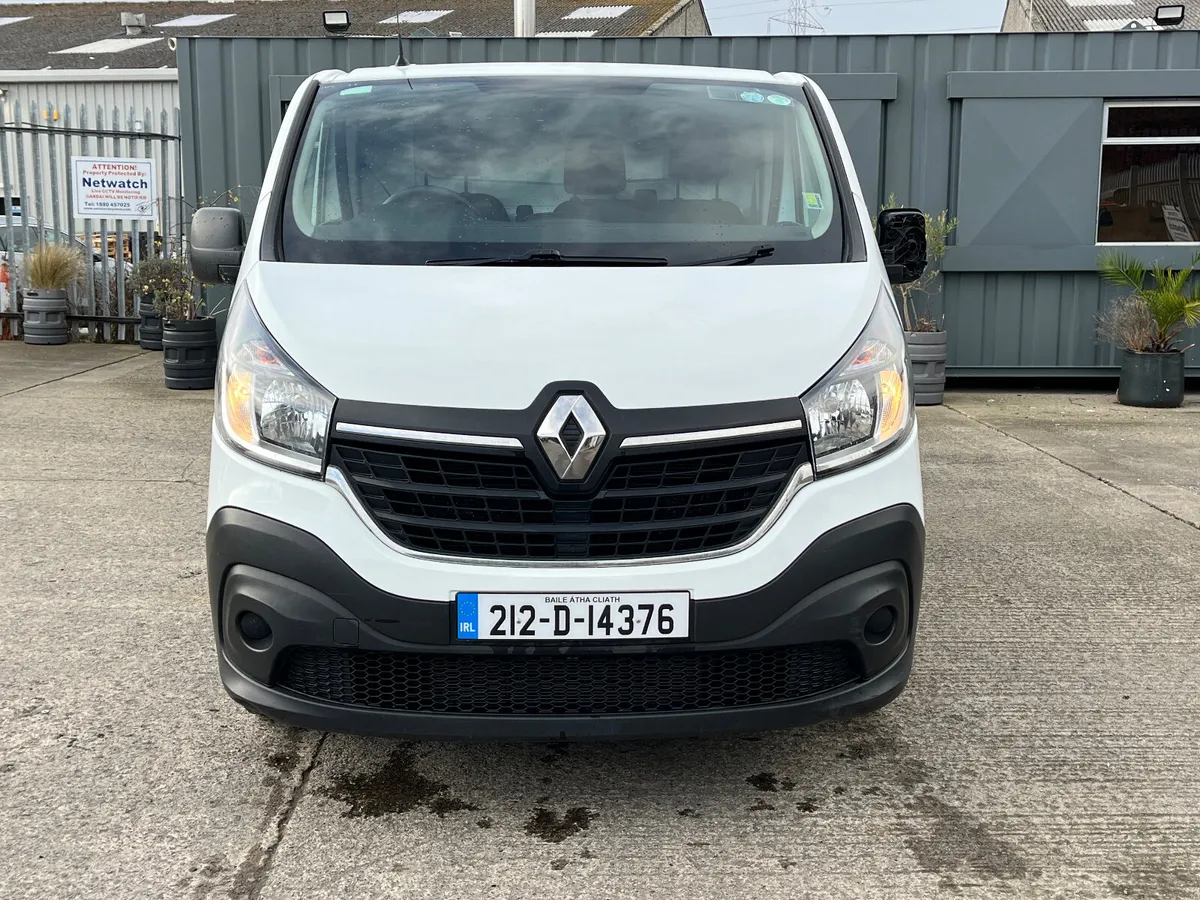 Renault Trafic 2021 - Image 2