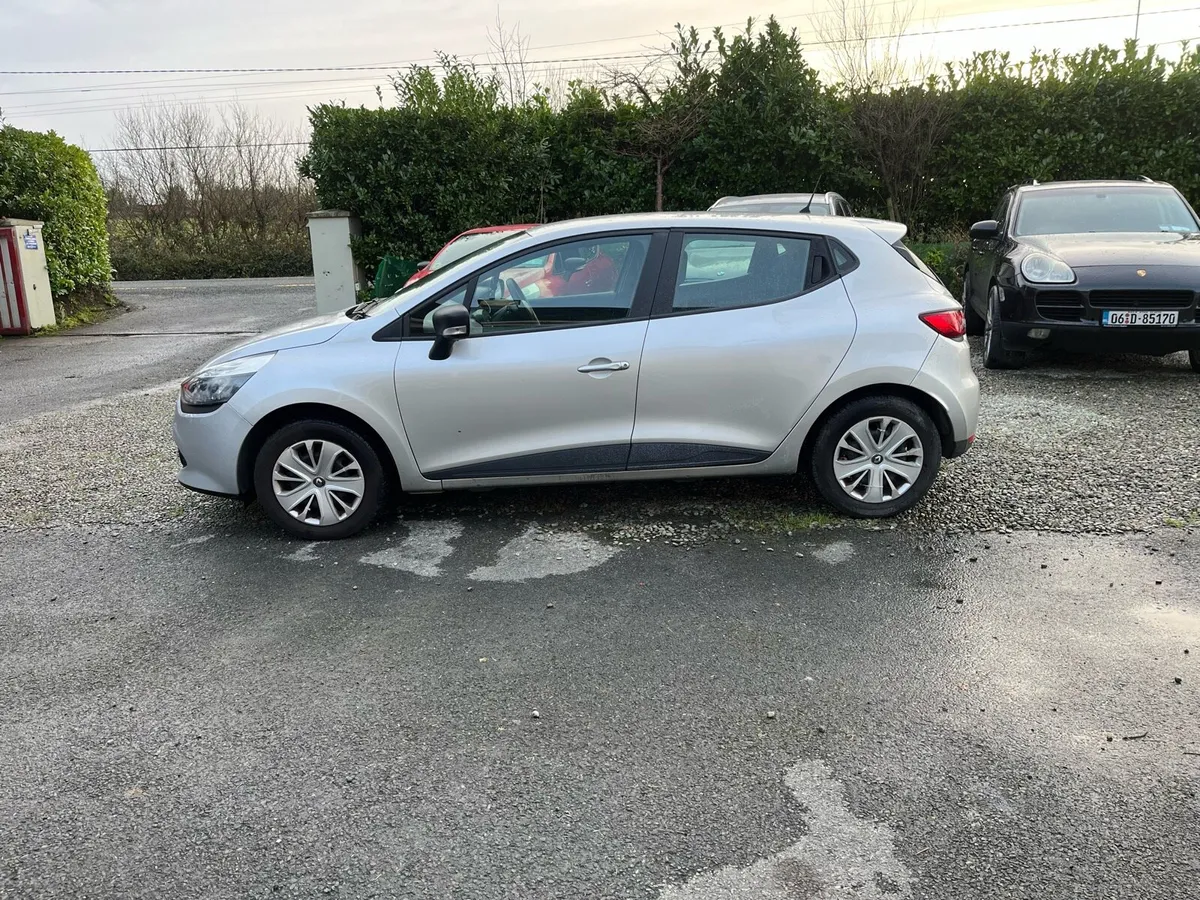 Renault Clio 1.2 161 tax and nct - Image 3