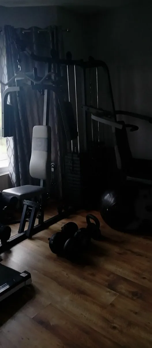 Gym equipment - Image 1