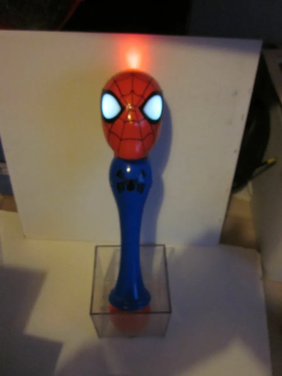 Disney Spider-Man Light-Up Talking Bubble Wand - Image 3
