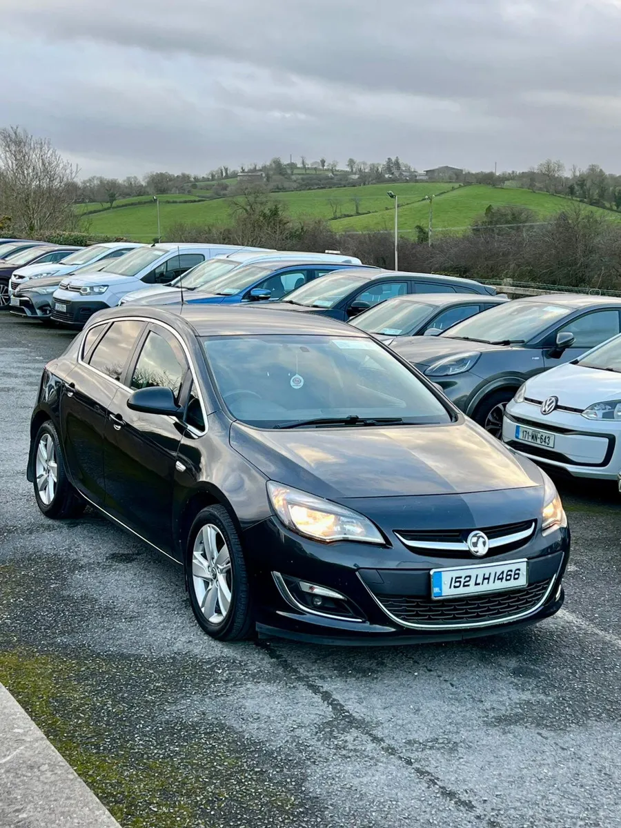 Vauxhall Astra 2015 sri 2.0 - Image 1