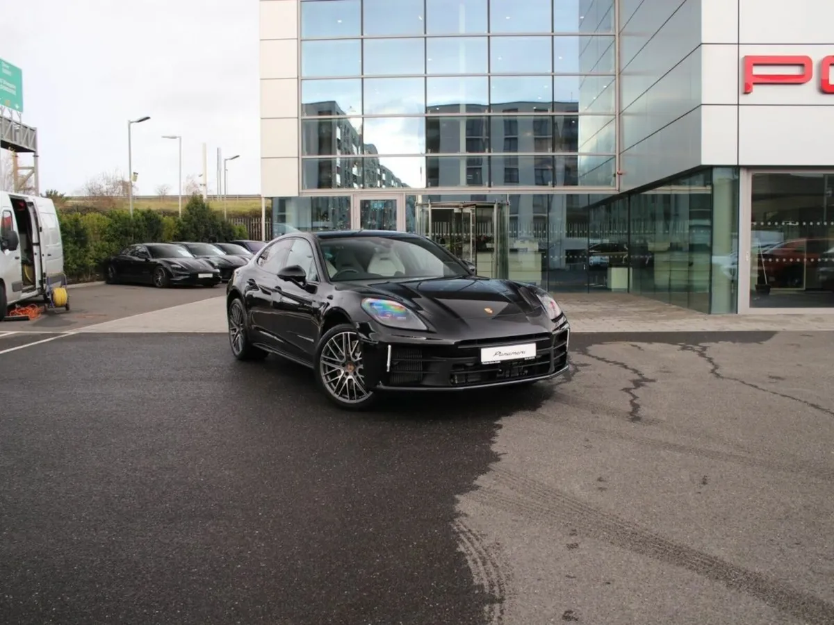 Porsche Panamera 4 E-Hybrid (New 2026) - Image 1