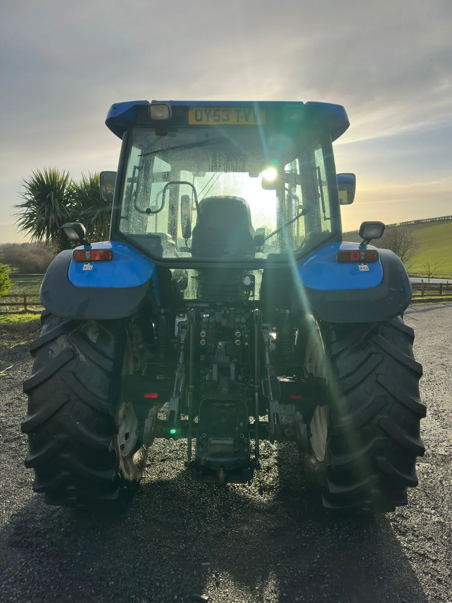 New Holland TM130 - Image 3