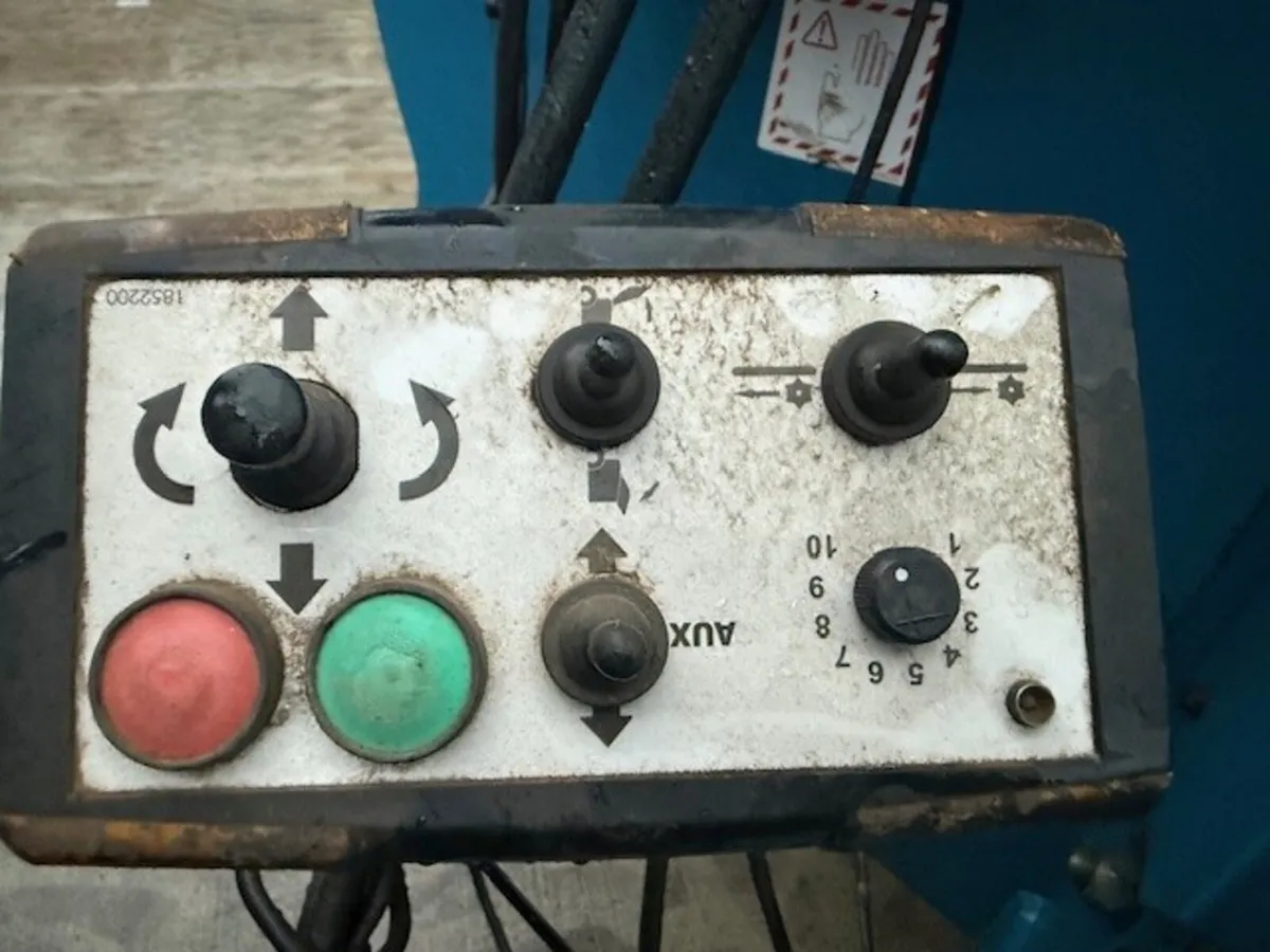 Used KIDD 850 Trailed Big Bale Shredder Bedder - Image 4