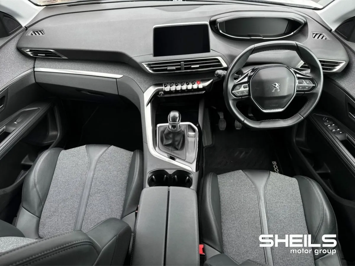 Peugeot 5008 1.2 PureTech 130bhp  Allure - Image 3