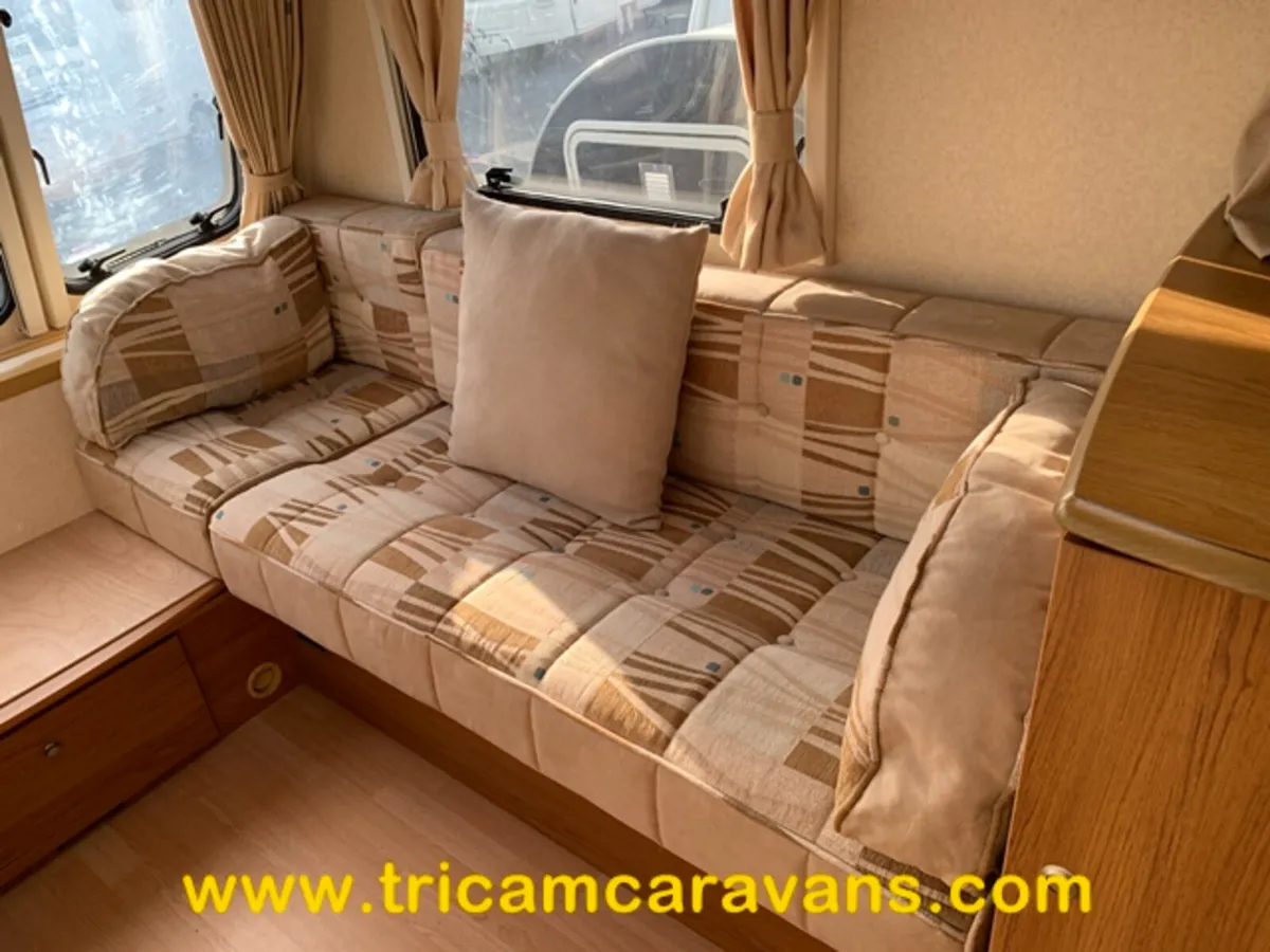 2009 Bailey Pageant Champagne 4 Berth - Image 4