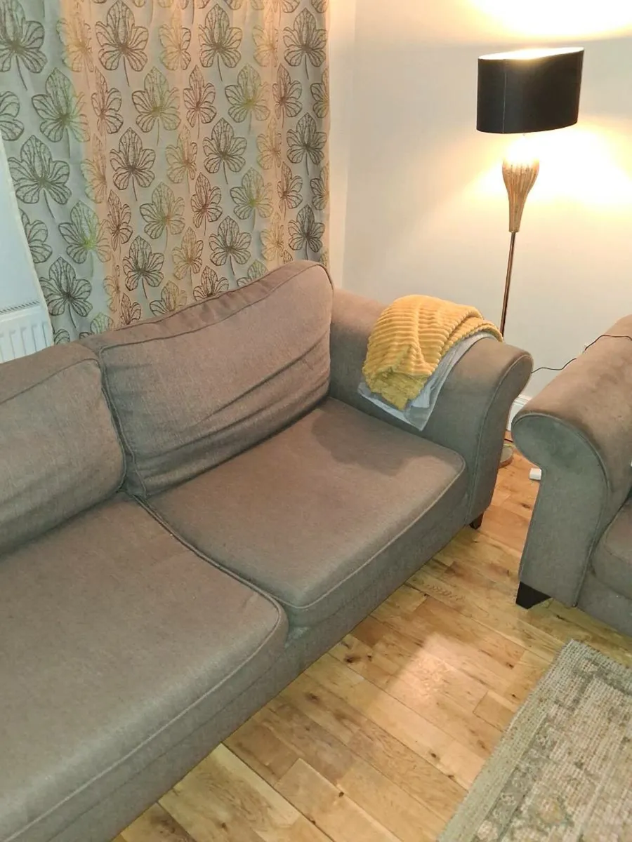 2 x 3 seater couch €200 - Image 1