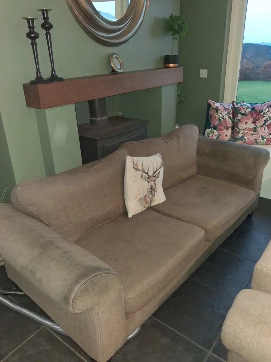 2 x 3 seater couch €200 - Image 2