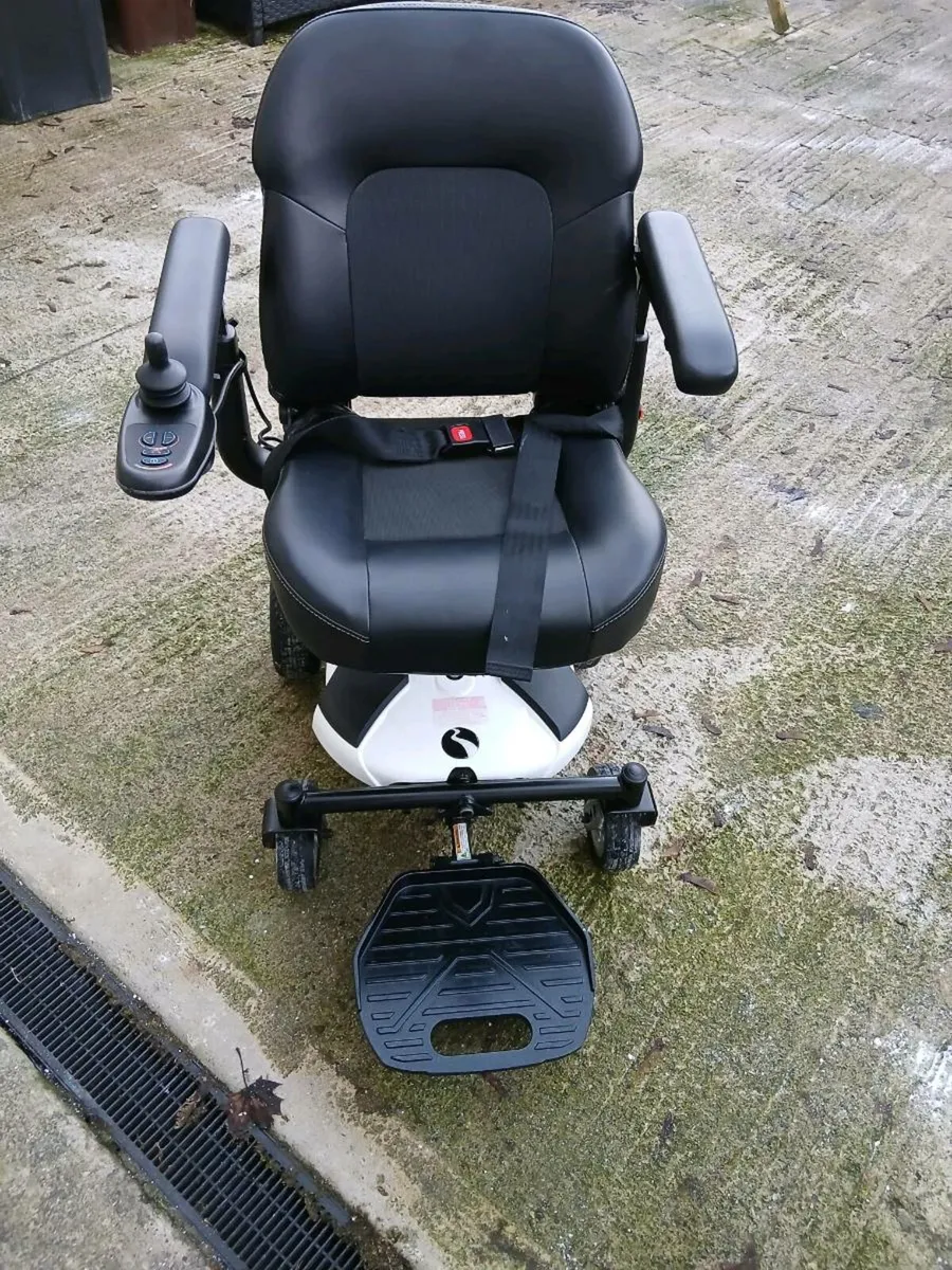 Mobility scooter - Image 1