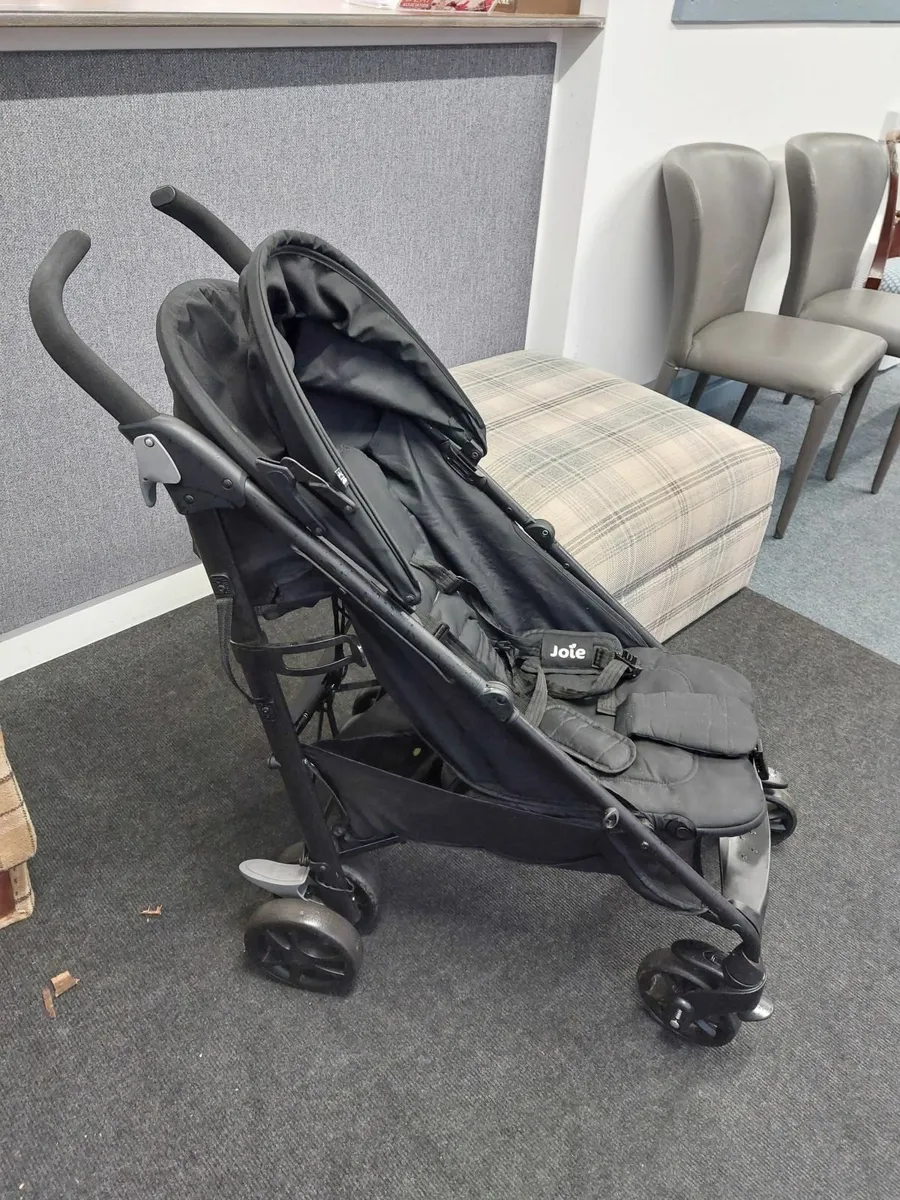 Pram - Image 1