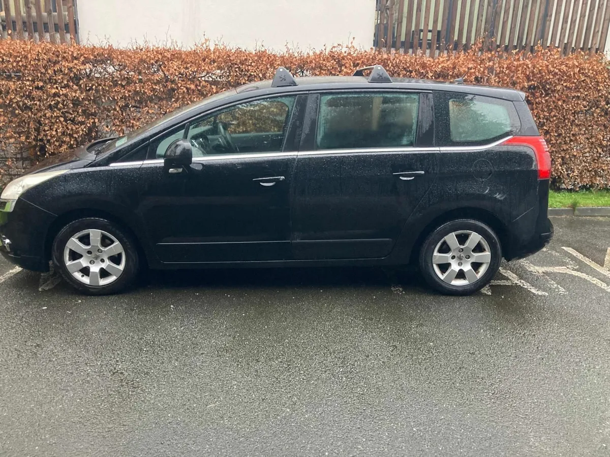 Peugeot 5008 2010 Automatic 7-Seater - Image 2