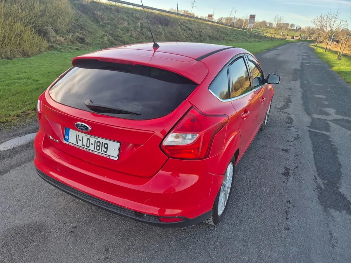 2011 Ford Focus  1.6 TDCI ZETEC 113BHP 5DR - Image 4