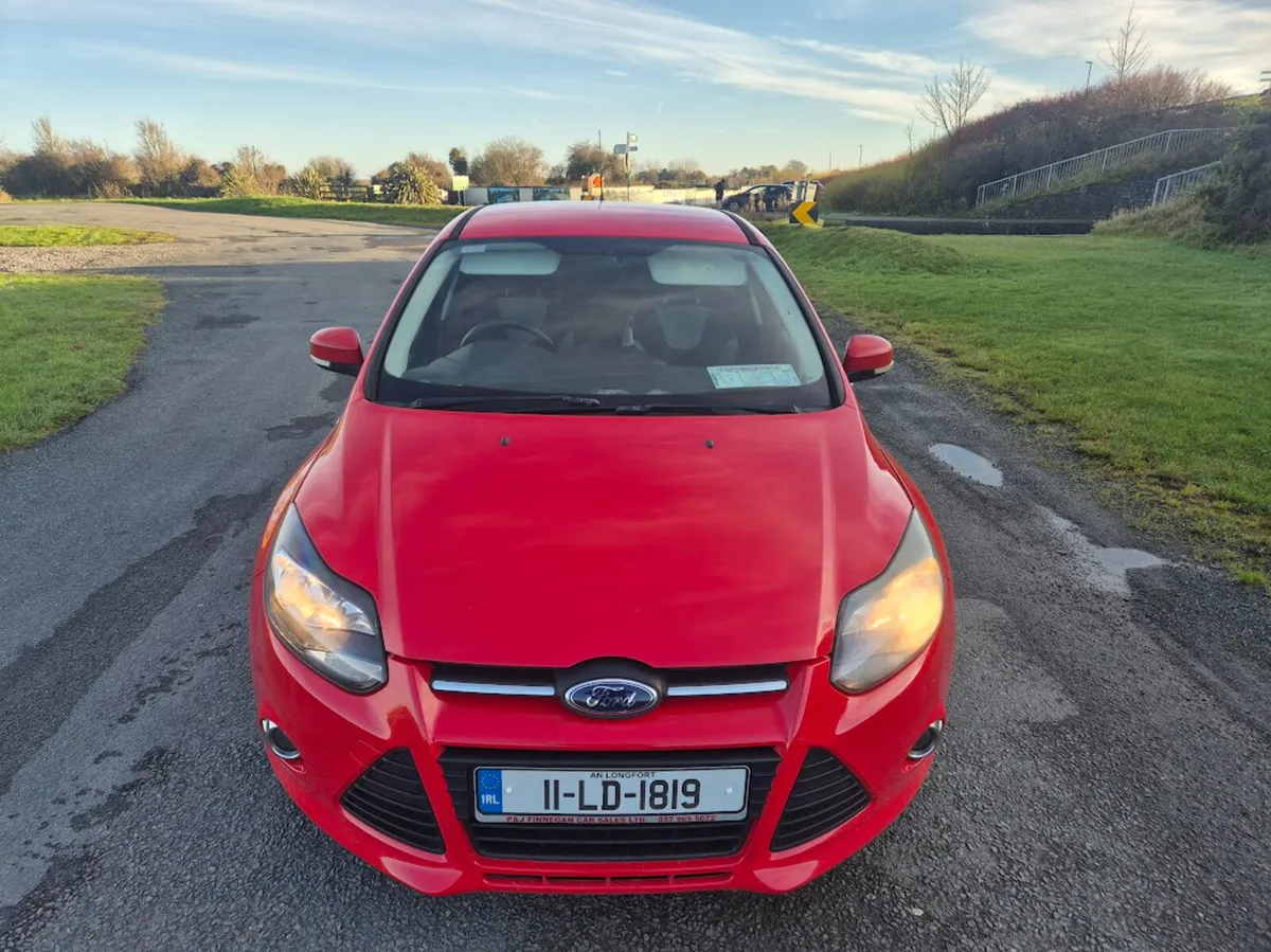 2011 Ford Focus  1.6 TDCI ZETEC 113BHP 5DR - Image 2