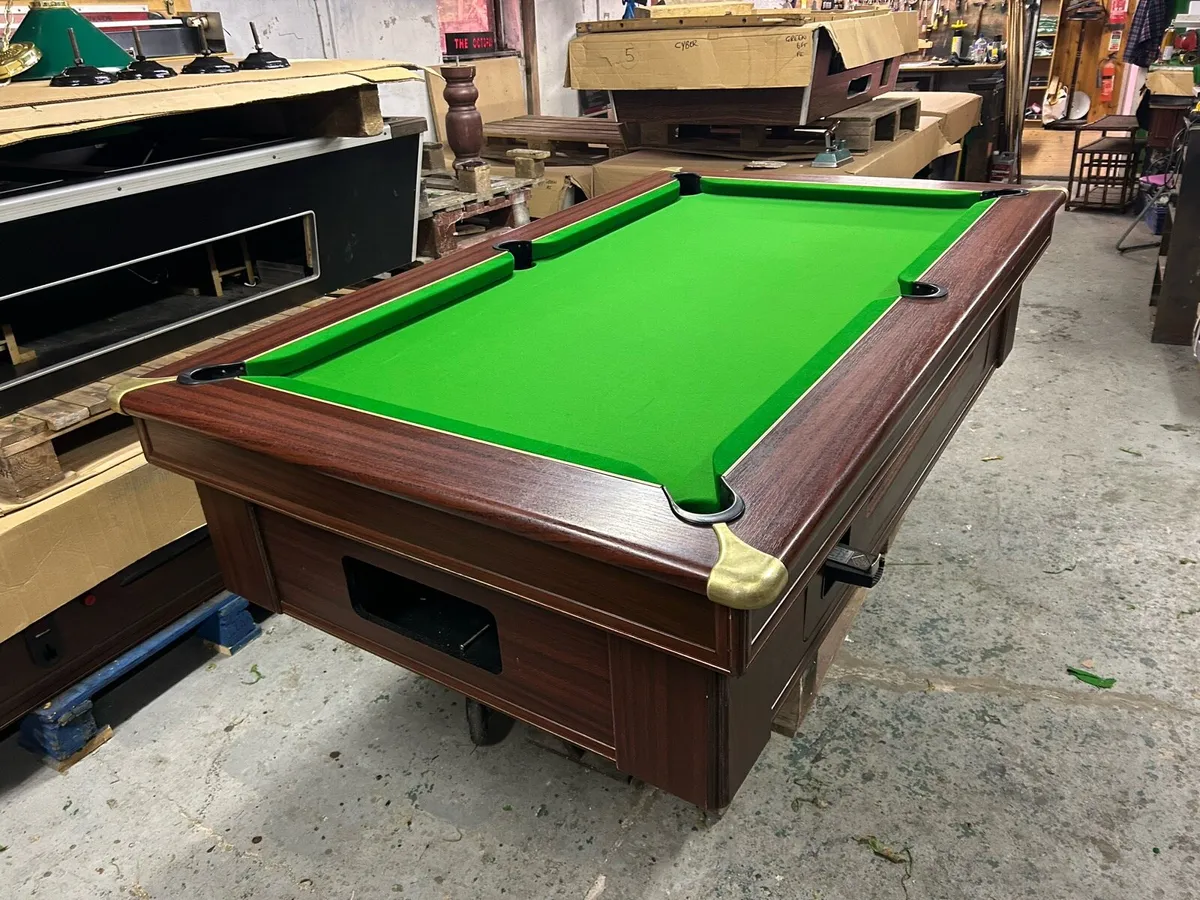 PUB STYLE POOL TABLE WITH SLATE BED - Image 1
