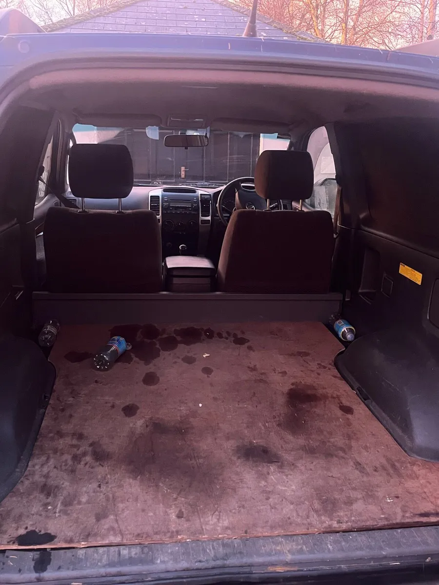 Toyota Land Cruiser - Image 2