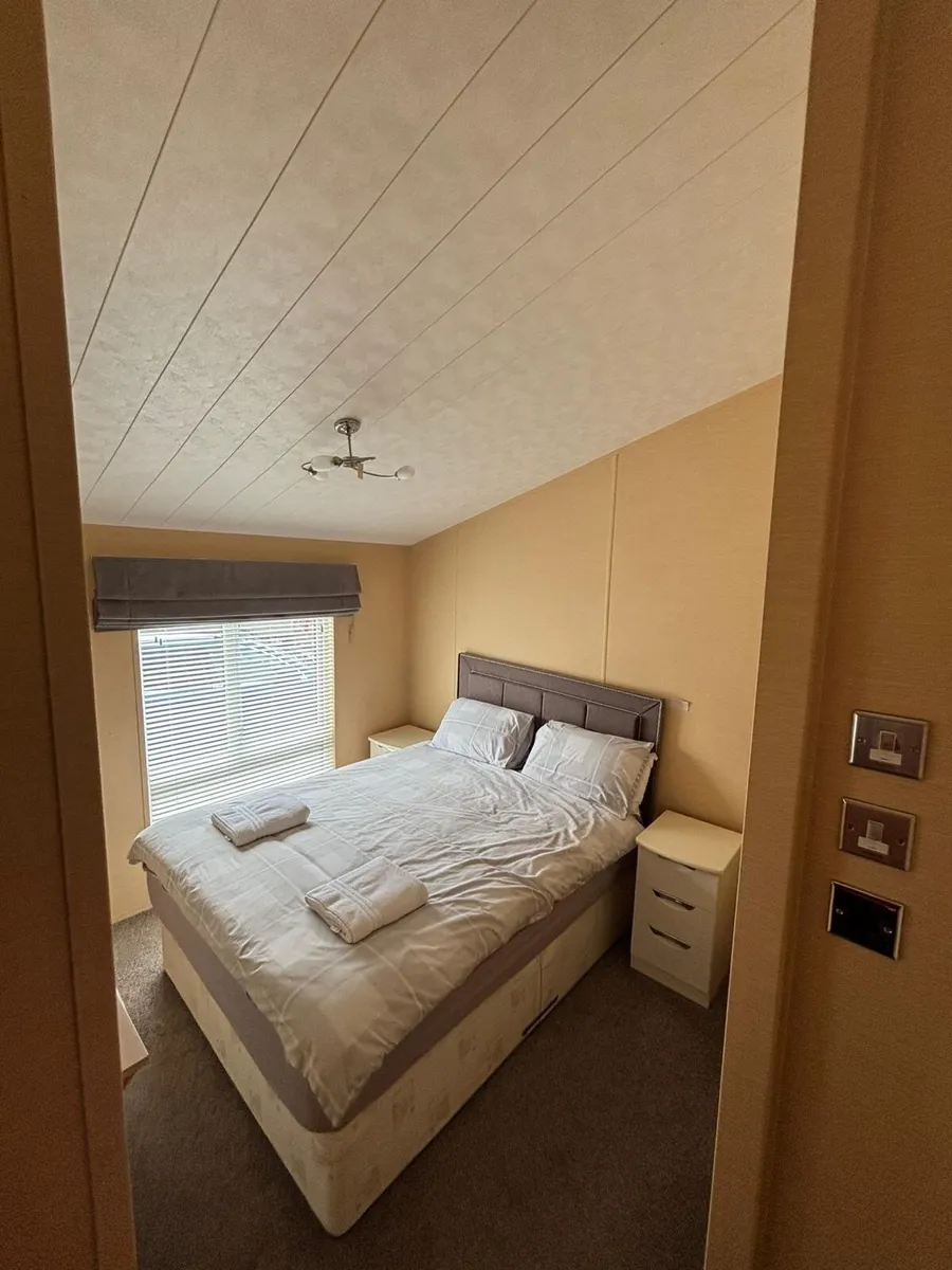 Willerby Lodge  Twin Unit - Image 3